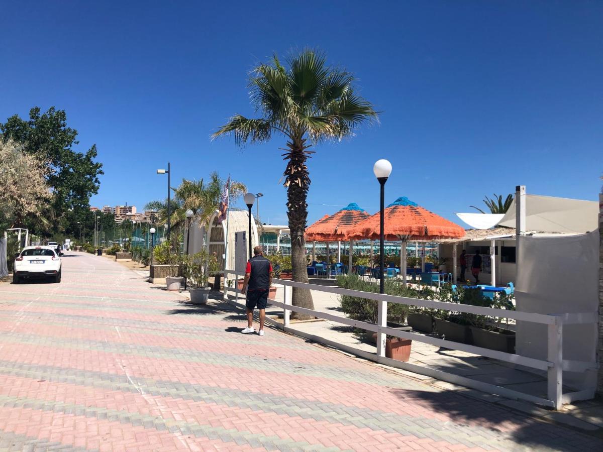Cala Di Rio B&B Termoli Bagian luar foto